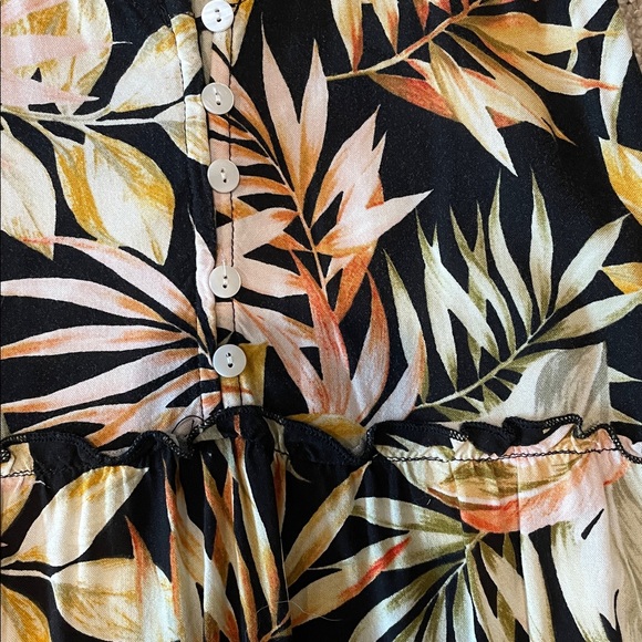 Rip Curl Women’s XS dress - Picture 2 of 6